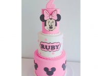 Minnie Mouse Cake